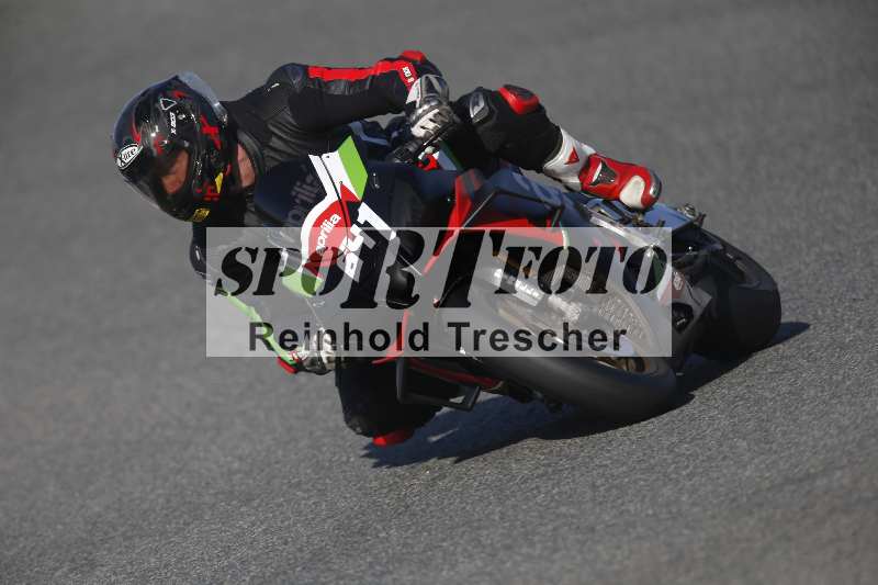 /Archiv-2024/02 29.01.-02.02.2024 Moto Center Thun Jerez/Gruppe gruen-green/641